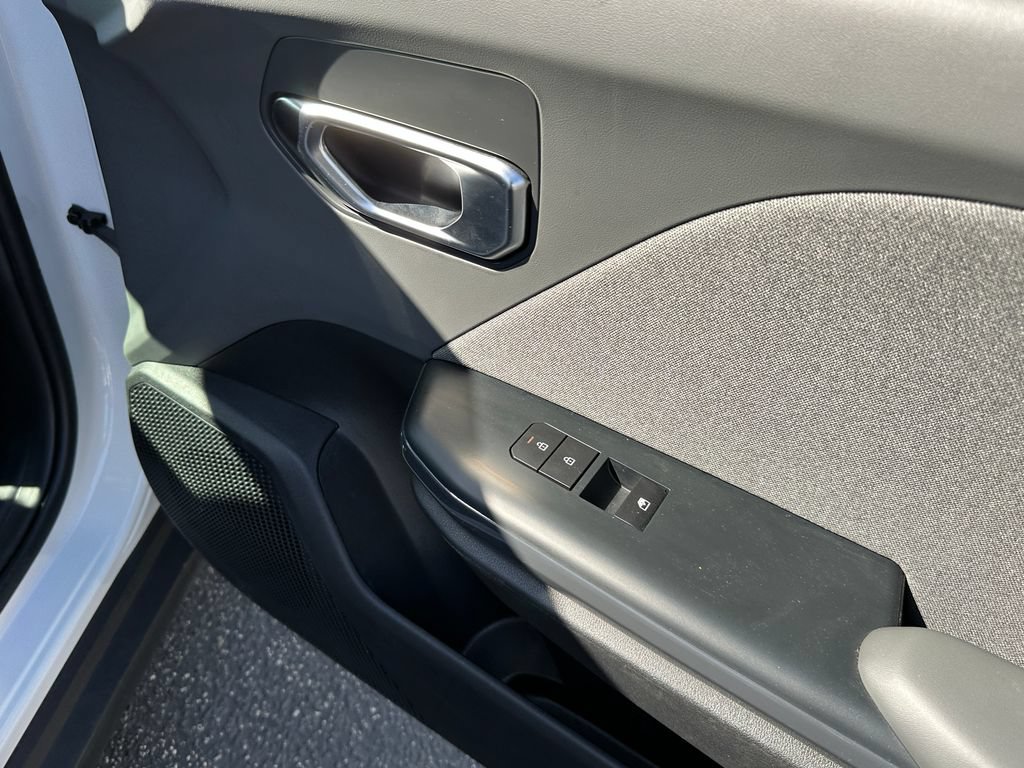 Used 2025 Kia K4 EX FWD image 17