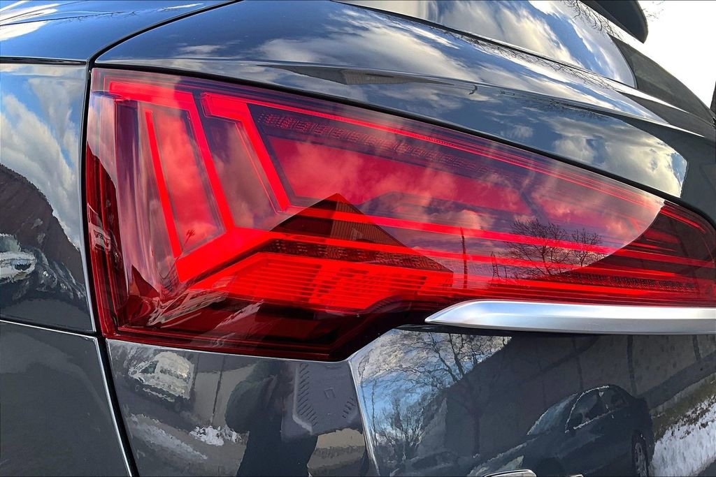 Used 2024 Audi Q5 2.0T Premium Plus w/ Premium Plus Package image 23