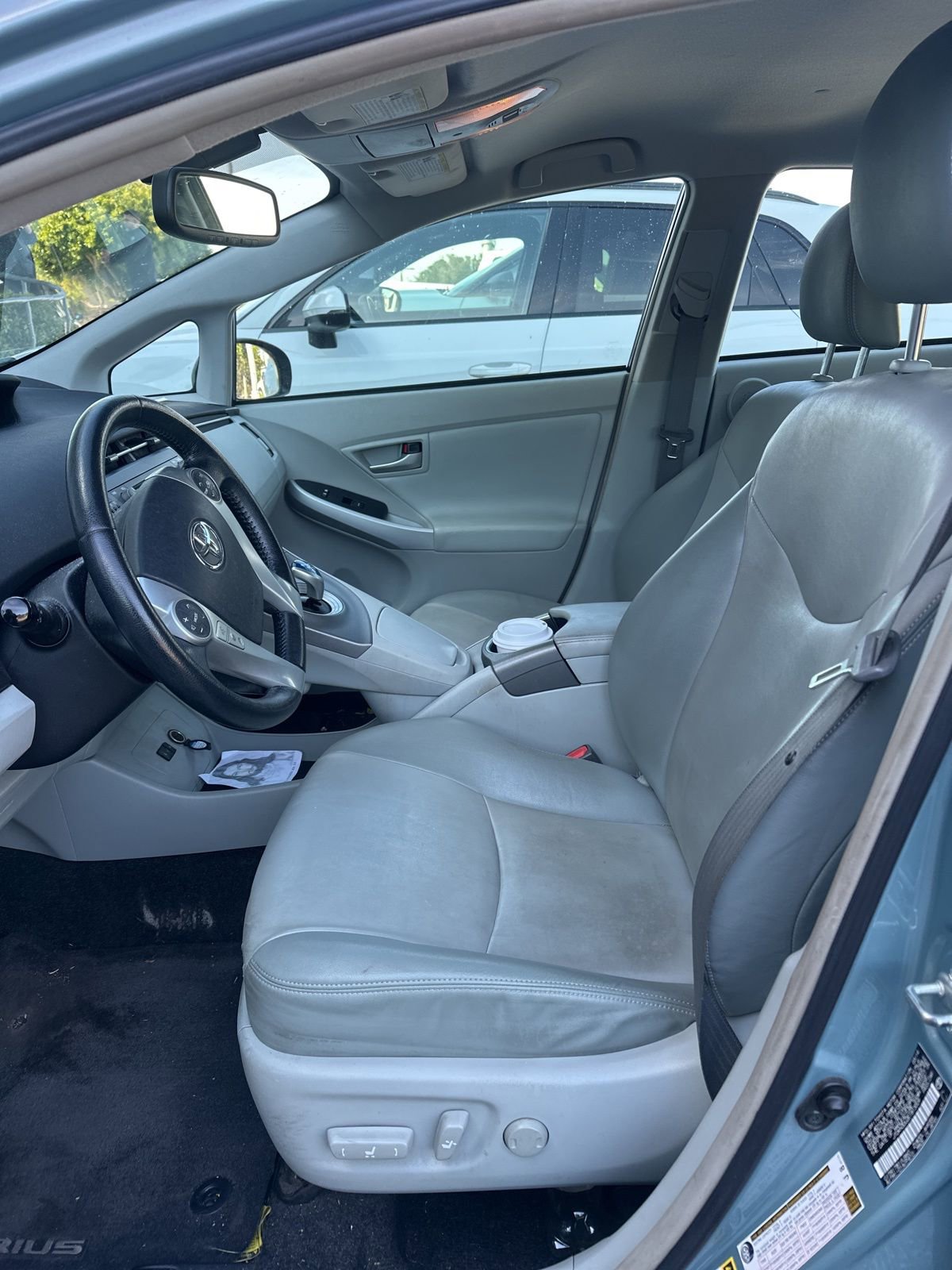 Used 2014 Toyota Prius Four image 9