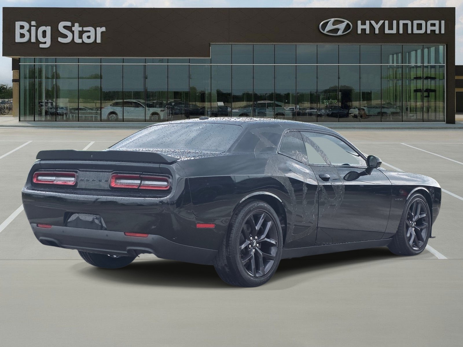 Used 2021 Dodge Challenger R/T w/ Blacktop Package RWD image 4