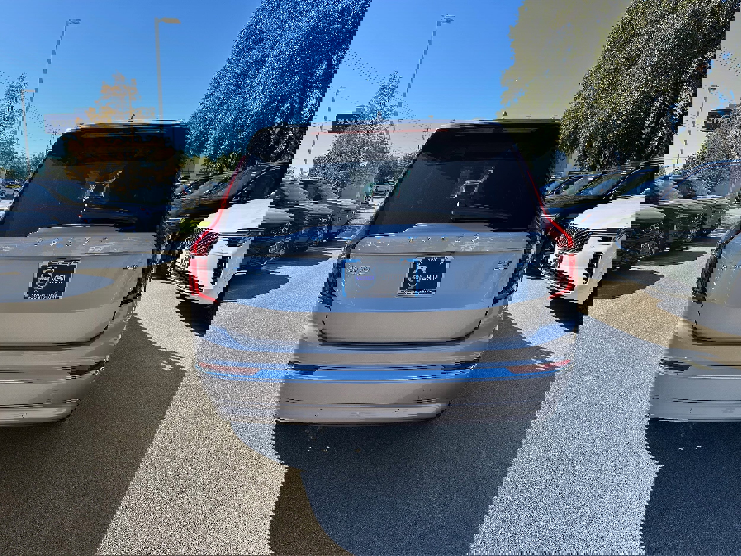 New 2026 Volvo XC90 B5 Core image 5