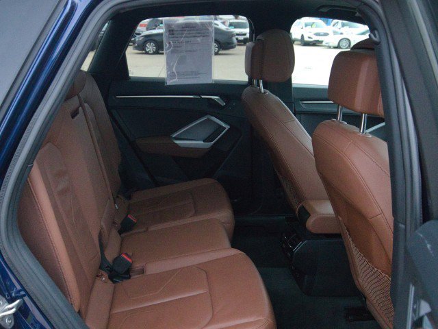 Used 2023 Audi Q3 2.0T Premium image 31