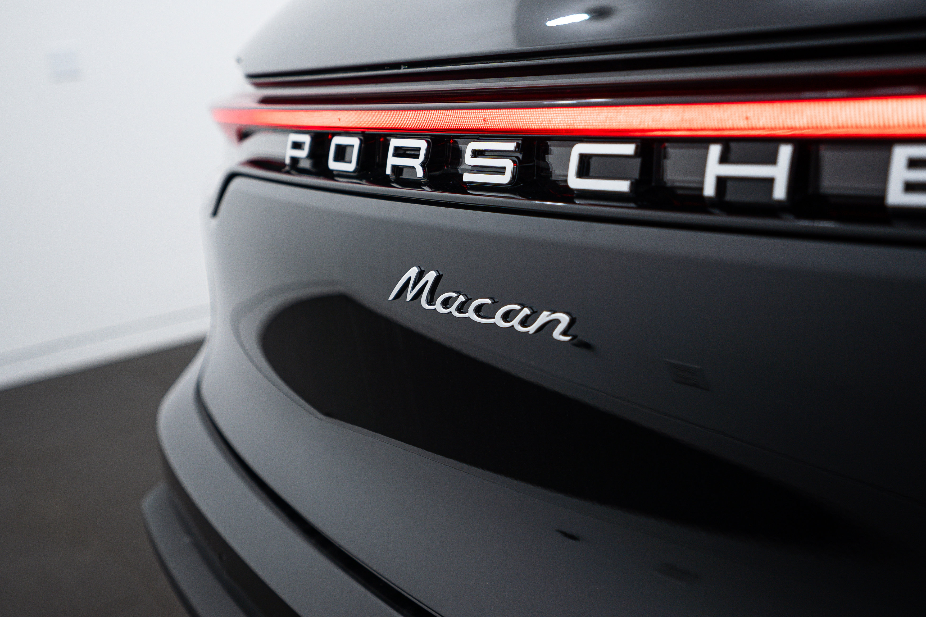 New 2025 Porsche Macan image 26