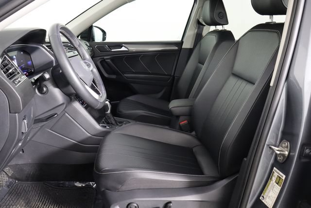 Used 2023 Volkswagen Tiguan SE FWD image 14