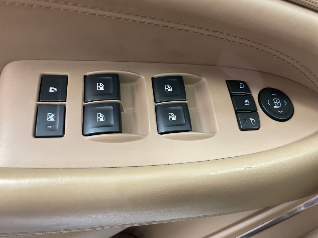 Used 2019 Cadillac Escalade ESV Platinum image 24