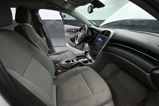 Used 2015 Chevrolet Malibu LS FWD image 39