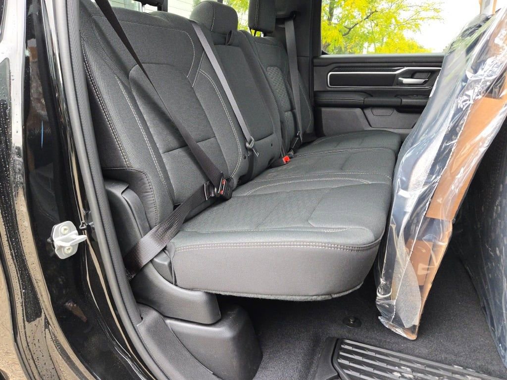 New 2026 RAM 1500 Big Horn AWD/4WD image 11