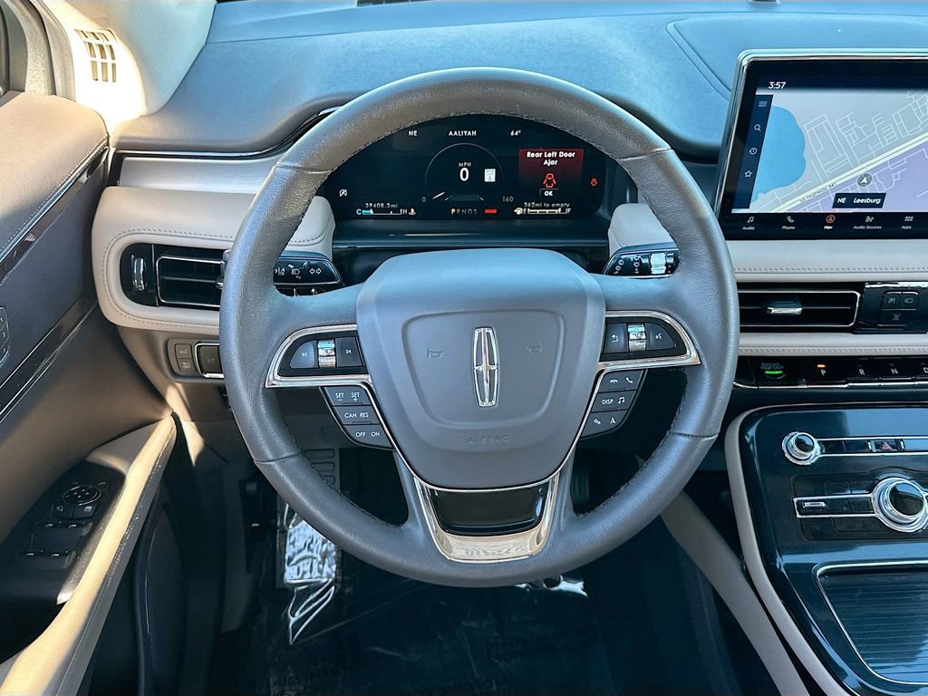 Used 2023 Lincoln Nautilus FWD w/ Premium Package image 22