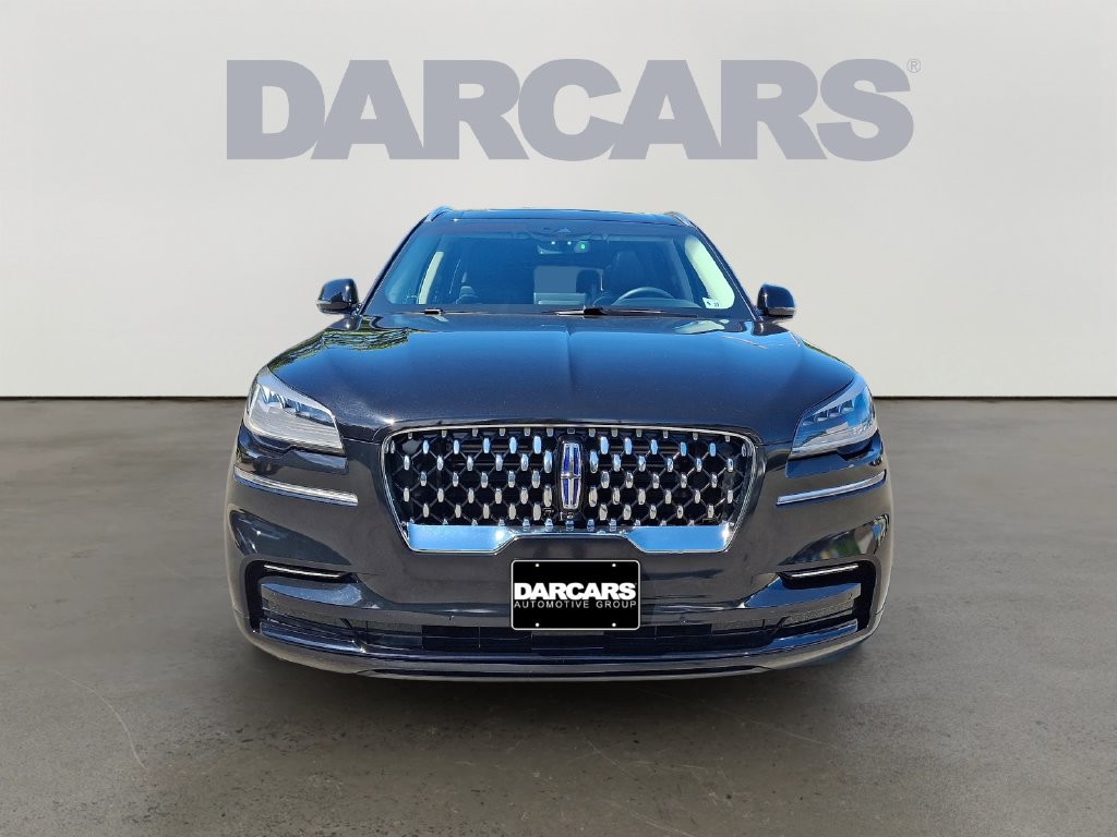 Used 2023 Lincoln Aviator Grand Touring w/ Elements Package Plus AWD/4WD image 2