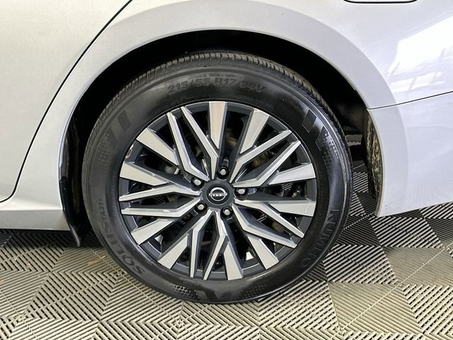 Used 2024 Nissan Altima 2.5 SV image 27