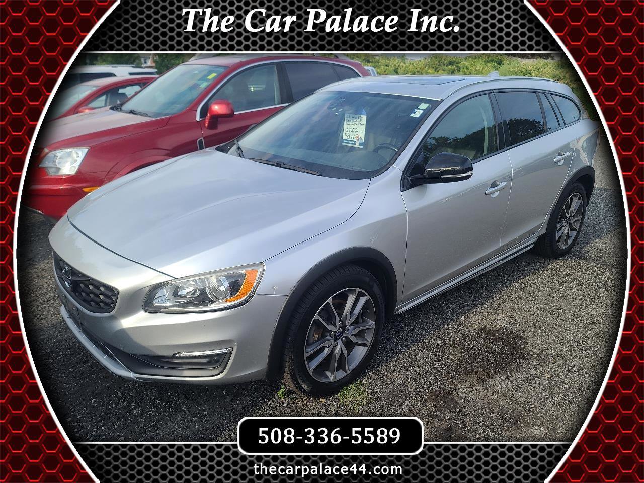 Used 2016 Volvo V60 T5 Cross Country w/ Climate Package image 1