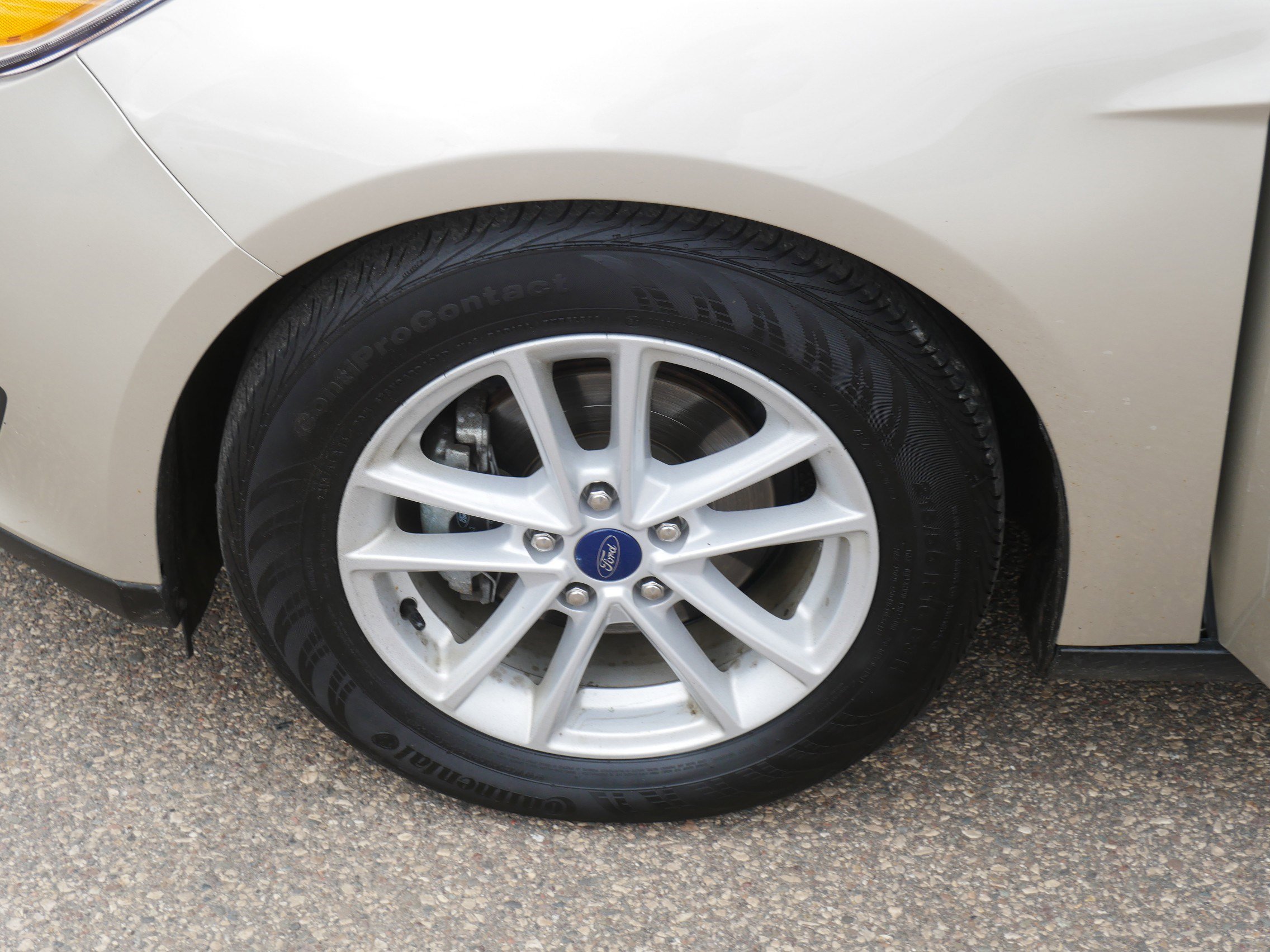 Used 2018 Ford Focus SE w/ Cold Weather Package image 15