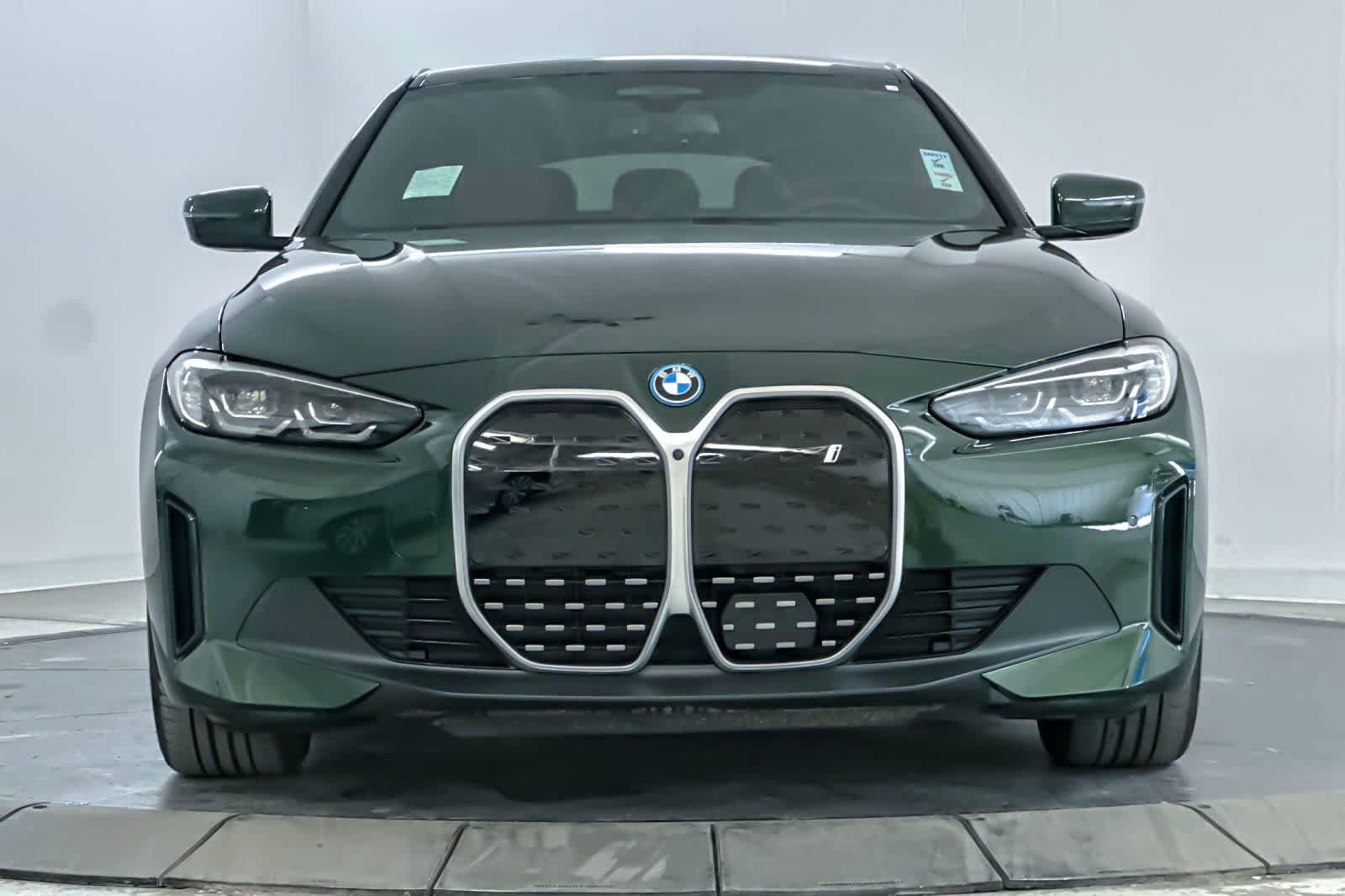 Used 2023 BMW i4 eDrive35 RWD image 10