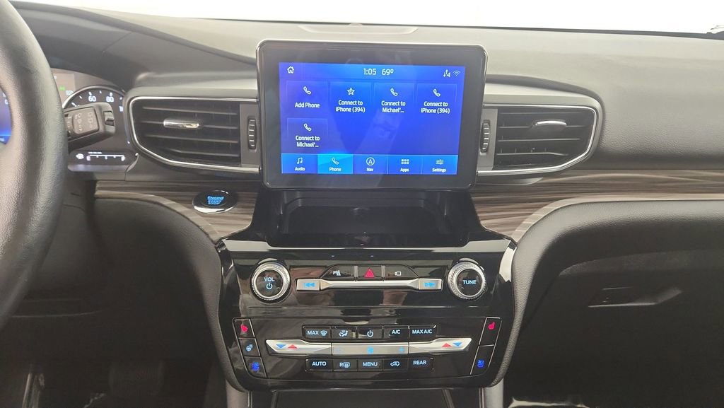 Used 2022 Ford Explorer Limited w/ Equipment Group 301A image 12