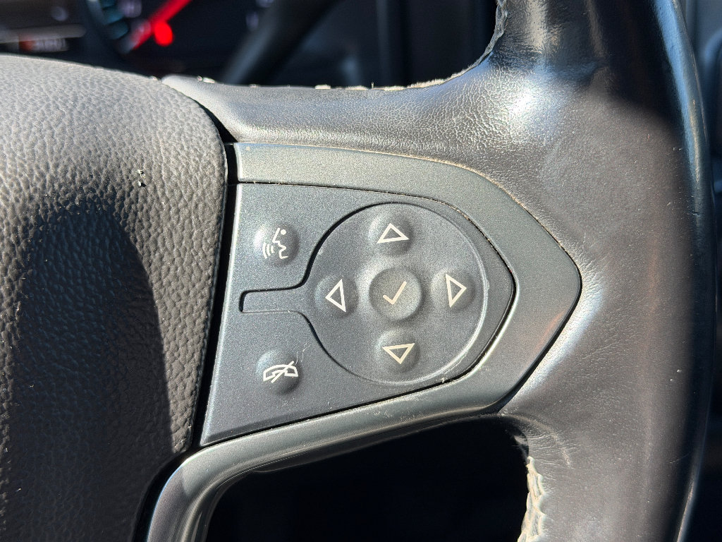 Used 2018 Chevrolet Silverado 1500 LT w/ All Star Edition AWD/4WD image 10