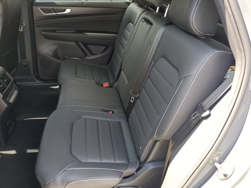 New 2026 Volkswagen Atlas Cross Sport SEL R-Line AWD/4WD image 17