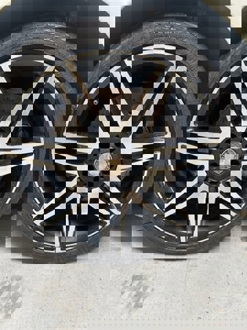 Used 2015 Mercedes-Benz SL 550 w/ White Arrow Edition image 32