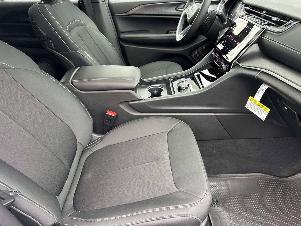 New 2026 Jeep Grand Cherokee Laredo X AWD/4WD image 18