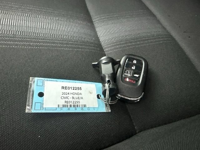 Used 2024 Honda Civic Sport image 32