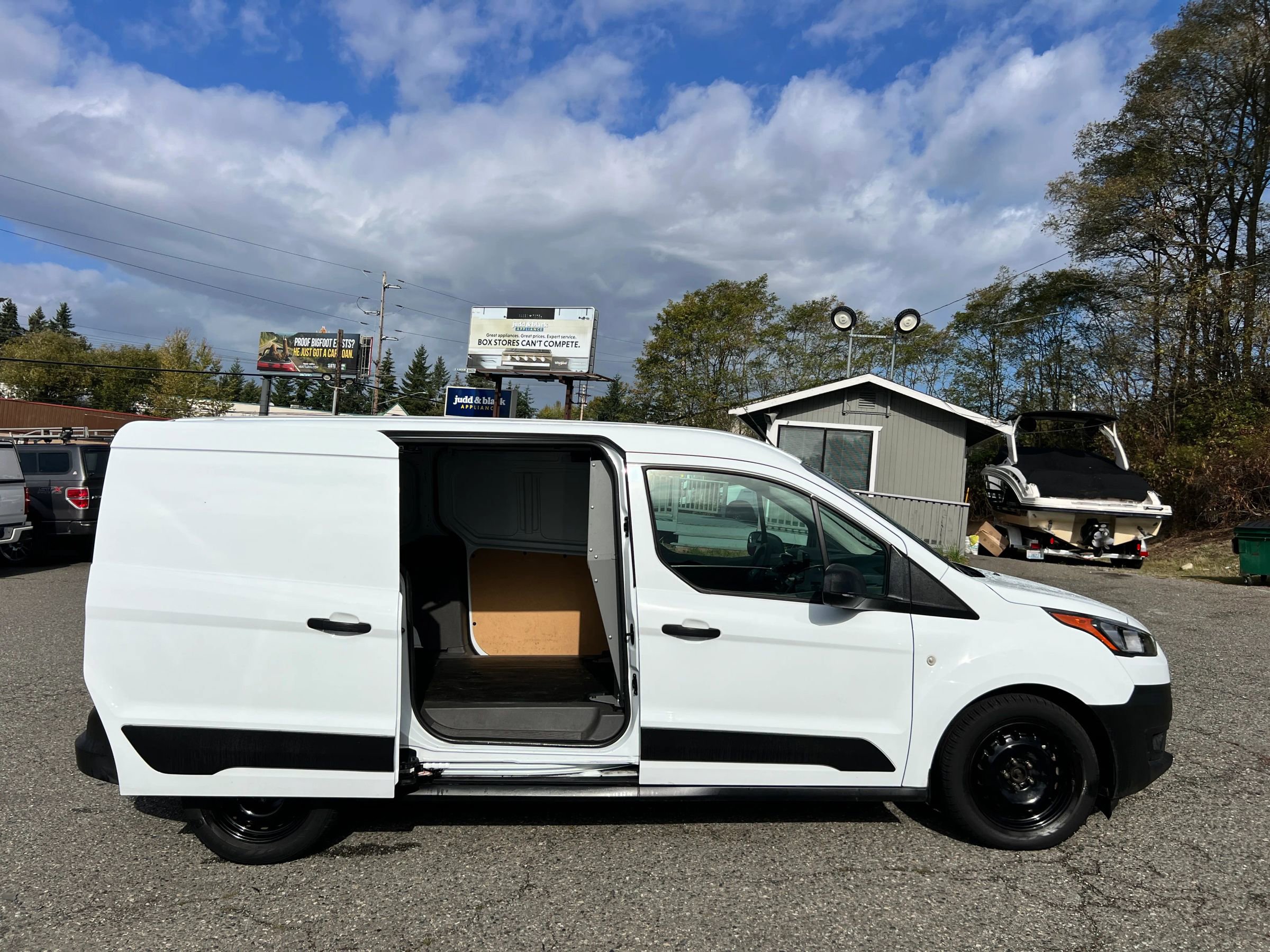 Used 2022 Ford Transit Connect XL image 18