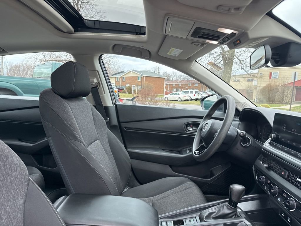 Certified 2023 Honda Accord EX image 17