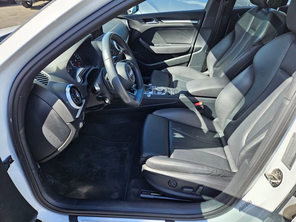 Used 2018 Audi A3 2.0T Premium image 20