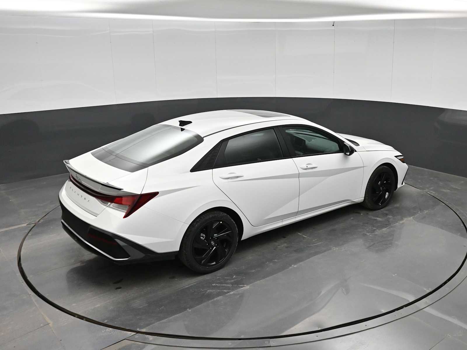 New 2026 Hyundai Elantra SEL Sport FWD image 36