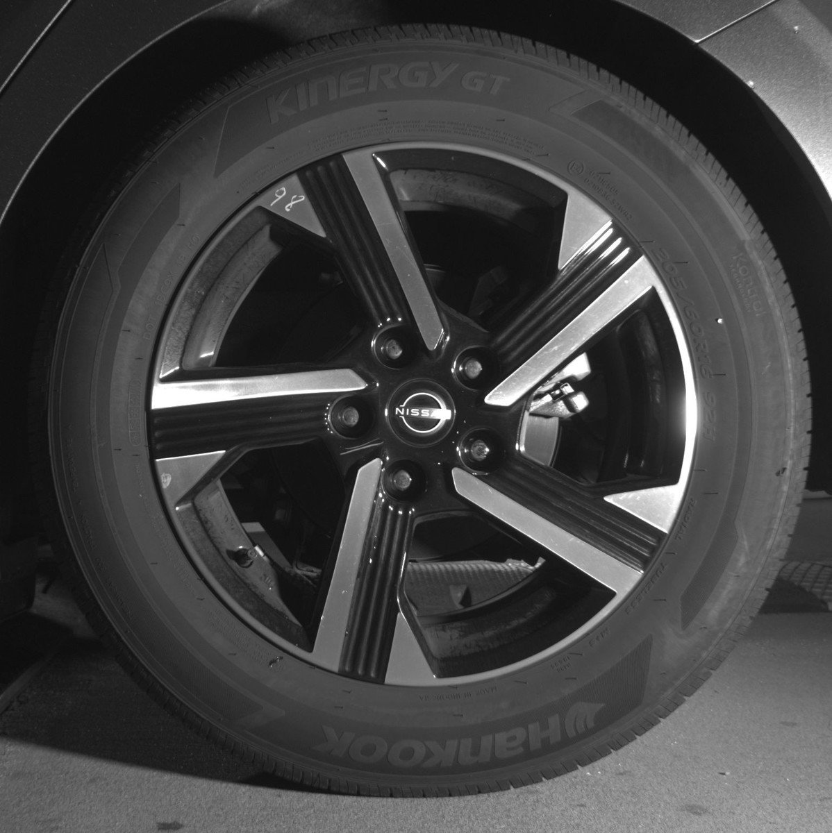 Used 2025 Nissan Sentra SV image 14