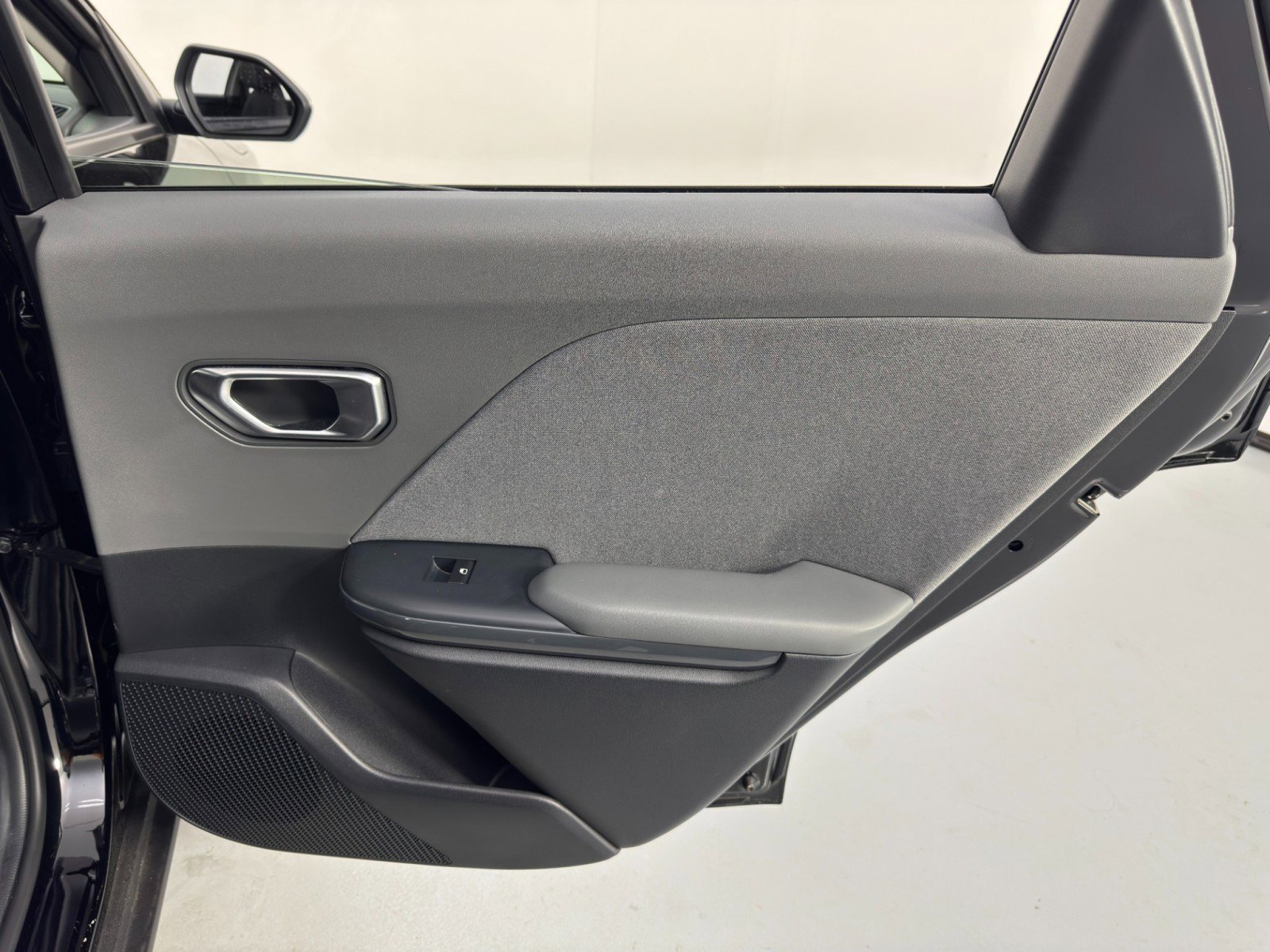 Used 2025 Kia K4 EX image 40