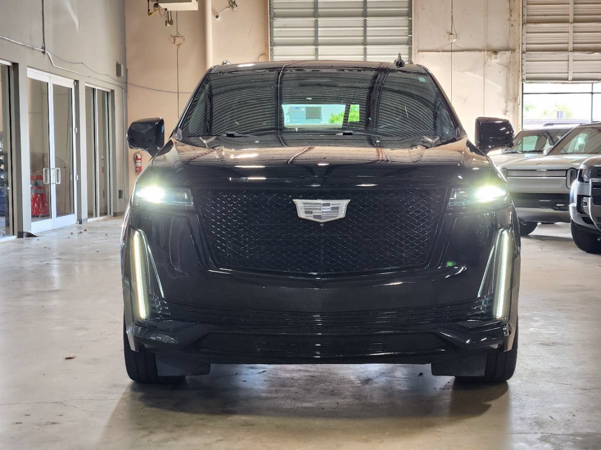Used 2021 Cadillac Escalade Sport w/ Driver Assist Tech Package AWD/4WD image 2