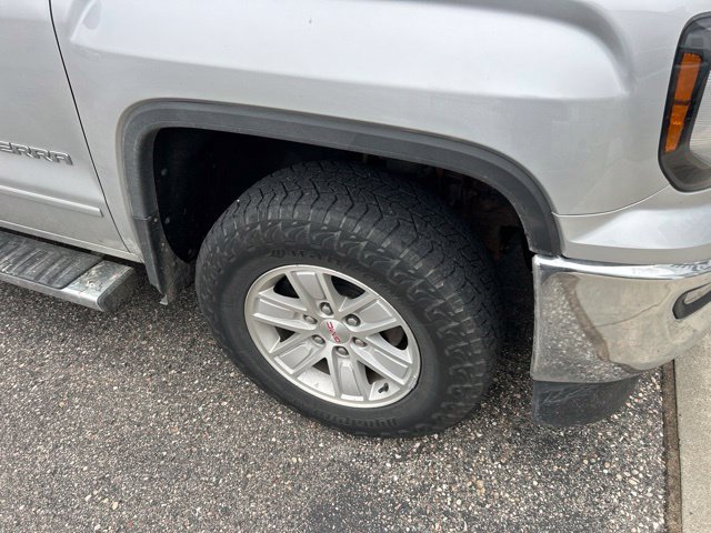 Used 2018 GMC Sierra 1500 SLE w/ SLE Value Package AWD/4WD image 4