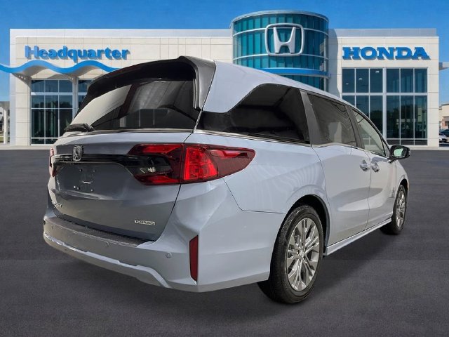 New 2027 Honda Odyssey Touring image 3