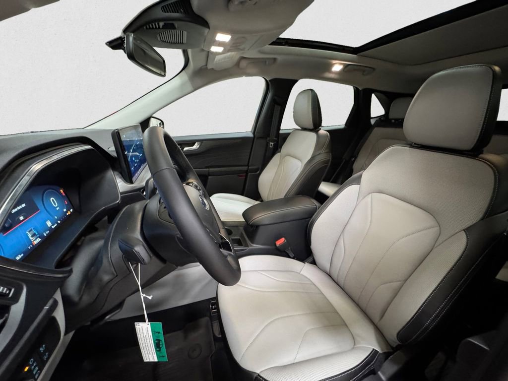 New 2025 Ford Escape SE w/ PHEV Premium Package FWD image 9