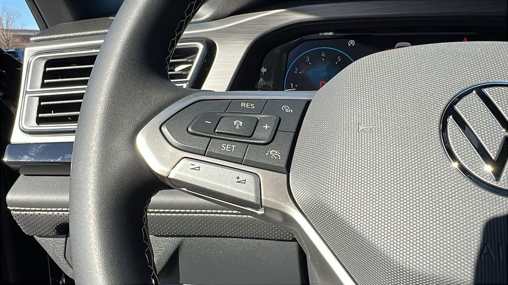 New 2026 Volkswagen Atlas Cross Sport SE image 28