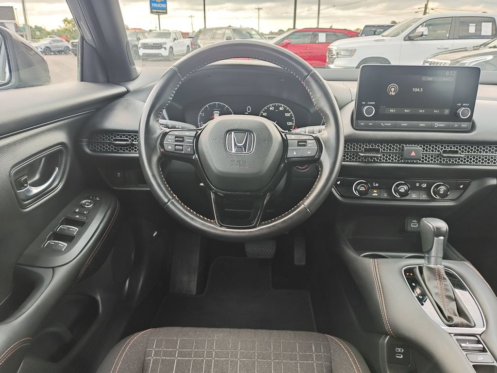 Used 2025 Honda HR-V Sport image 16