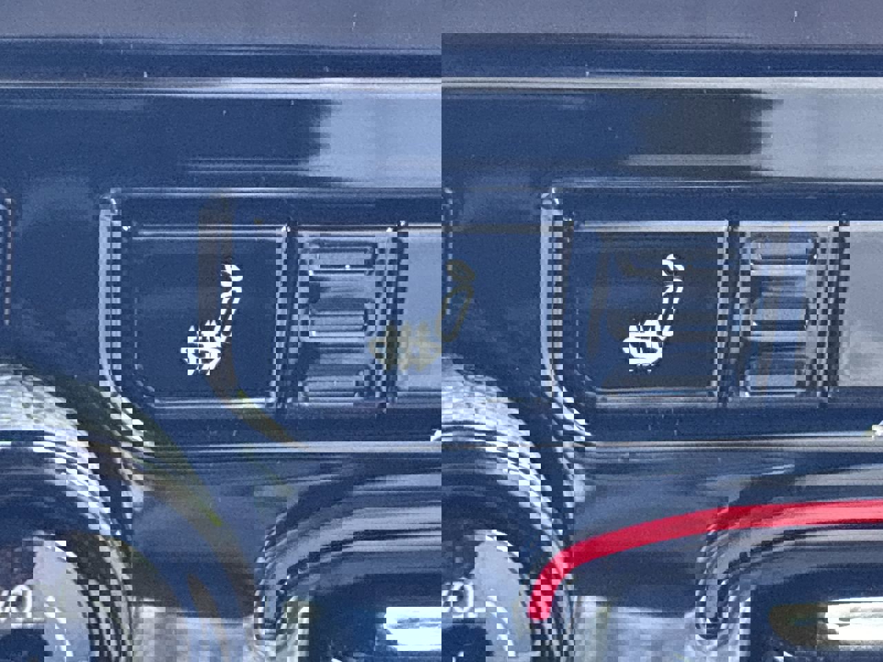 New 2025 Jeep Grand Cherokee Limited image 25