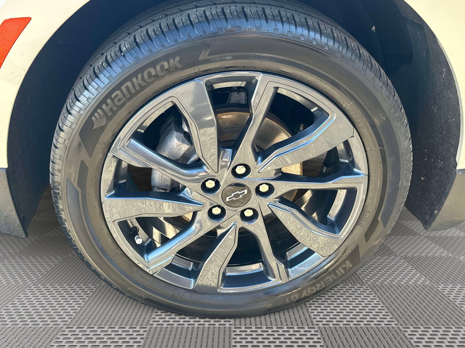 Used 2022 Chevrolet Equinox RS image 36