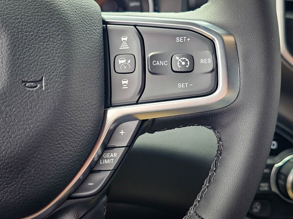 New 2026 RAM 1500 4x4 Crew Cab image 22