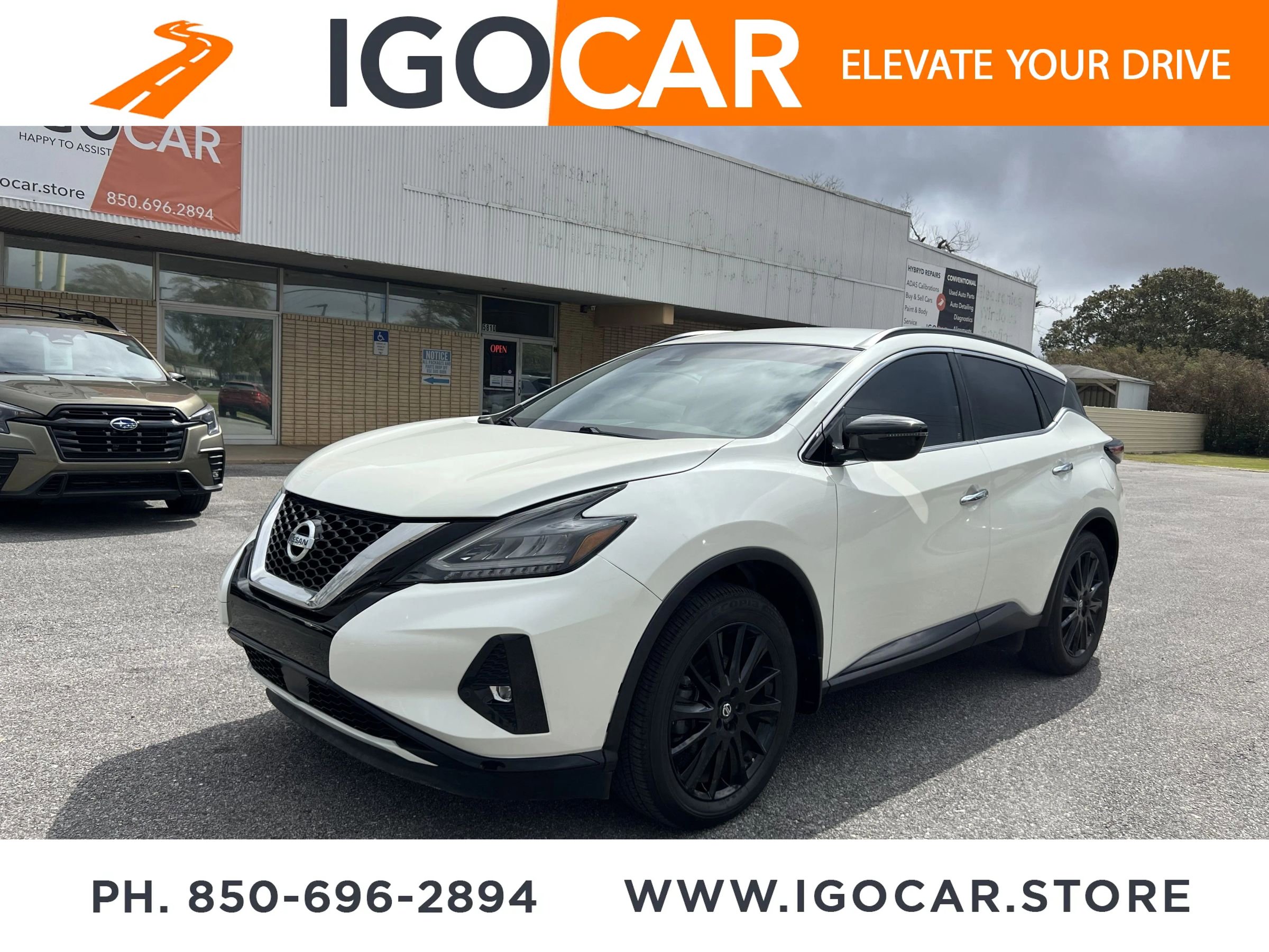 Used 2022 Nissan Murano SV w/ SV Midnight Edition Package FWD image 1
