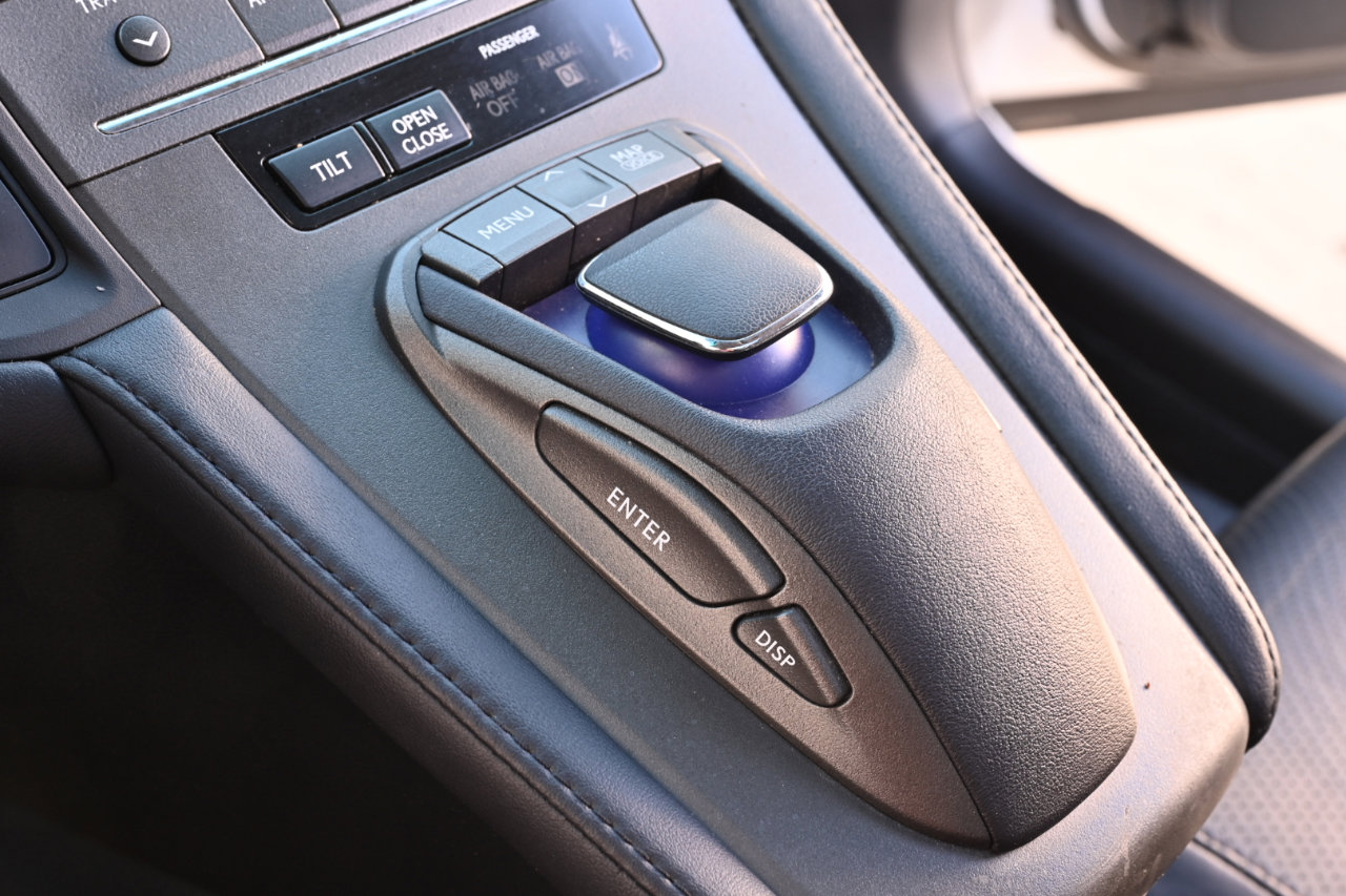 Used 2010 Lexus HS 250h Premium image 42