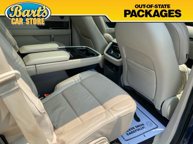Used 2019 Lincoln Navigator Reserve AWD/4WD image 14