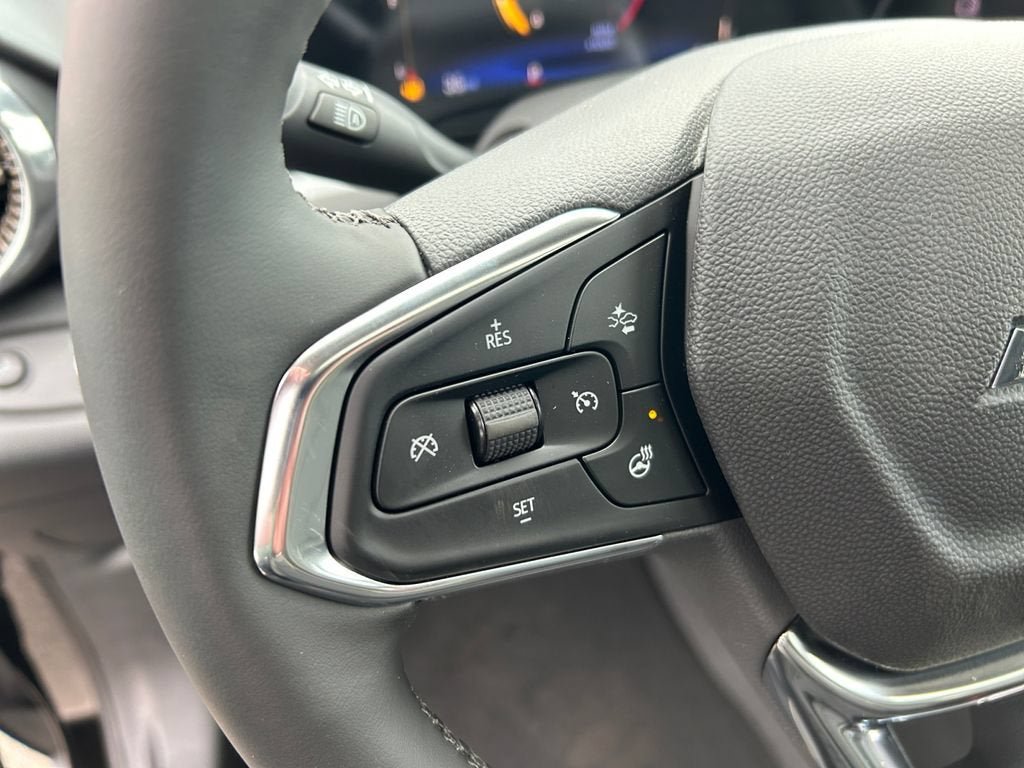 New 2026 Chevrolet Trax ACTIV w/ Sunroof Package FWD image 17