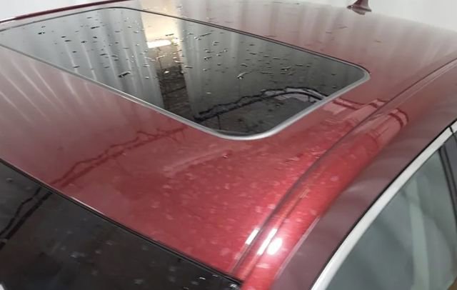 Used 2016 Toyota Avalon Limited w/ Toyota Safety Sense Package FWD image 5