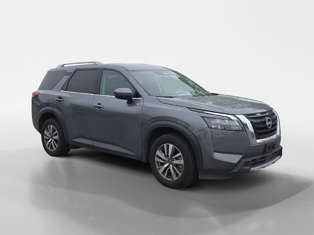 Used 2025 Nissan Pathfinder SL AWD/4WD image 7