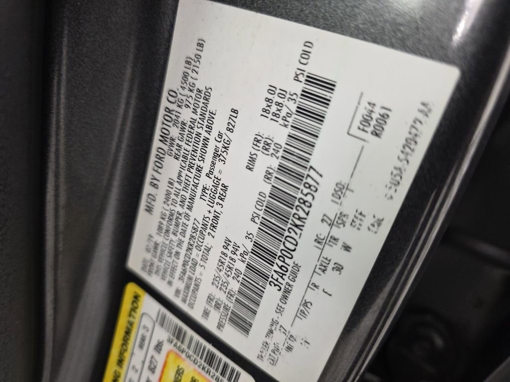 Used 2019 Ford Fusion SEL image 11