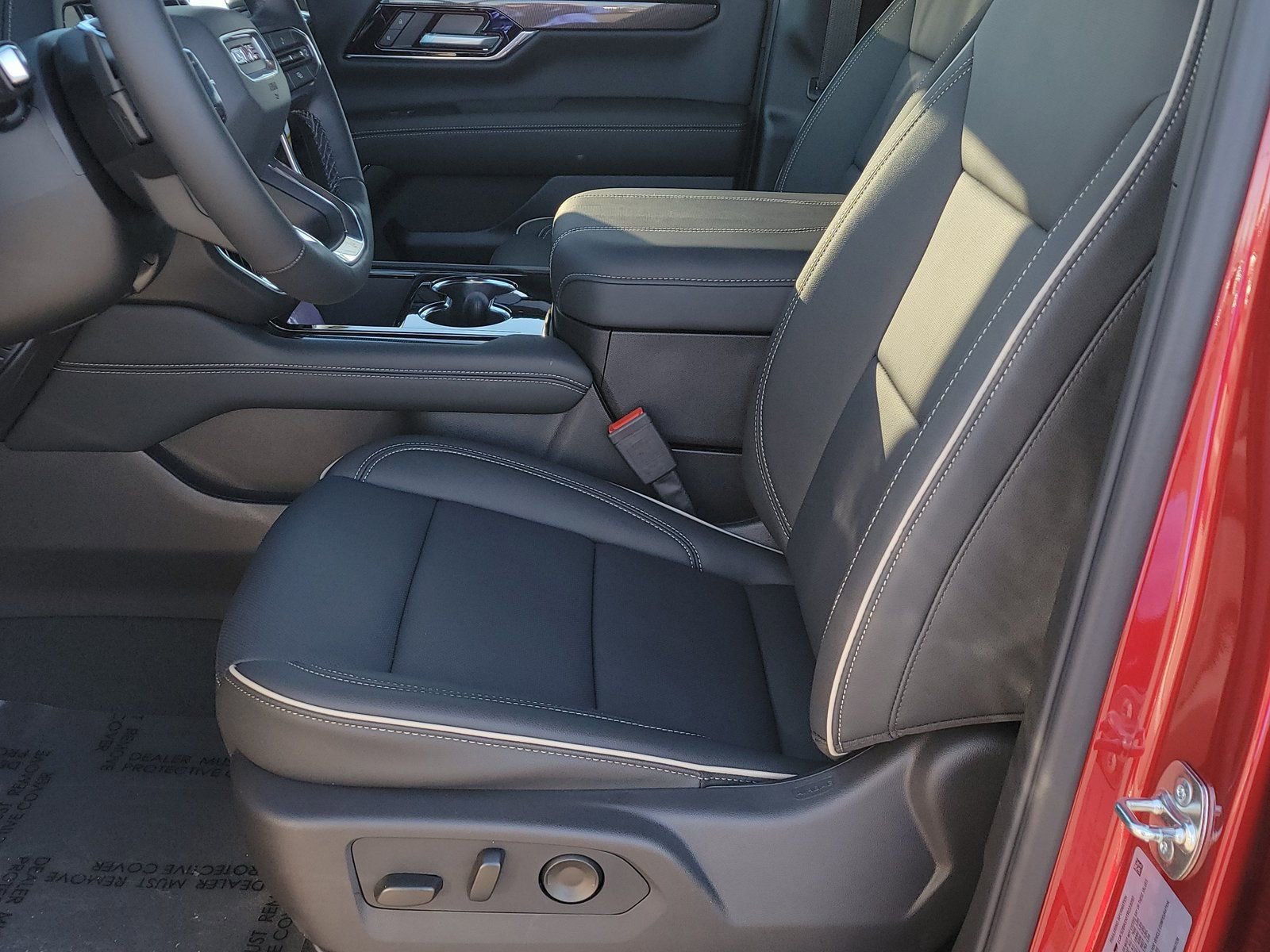 New 2026 GMC Yukon Elevation AWD/4WD image 6