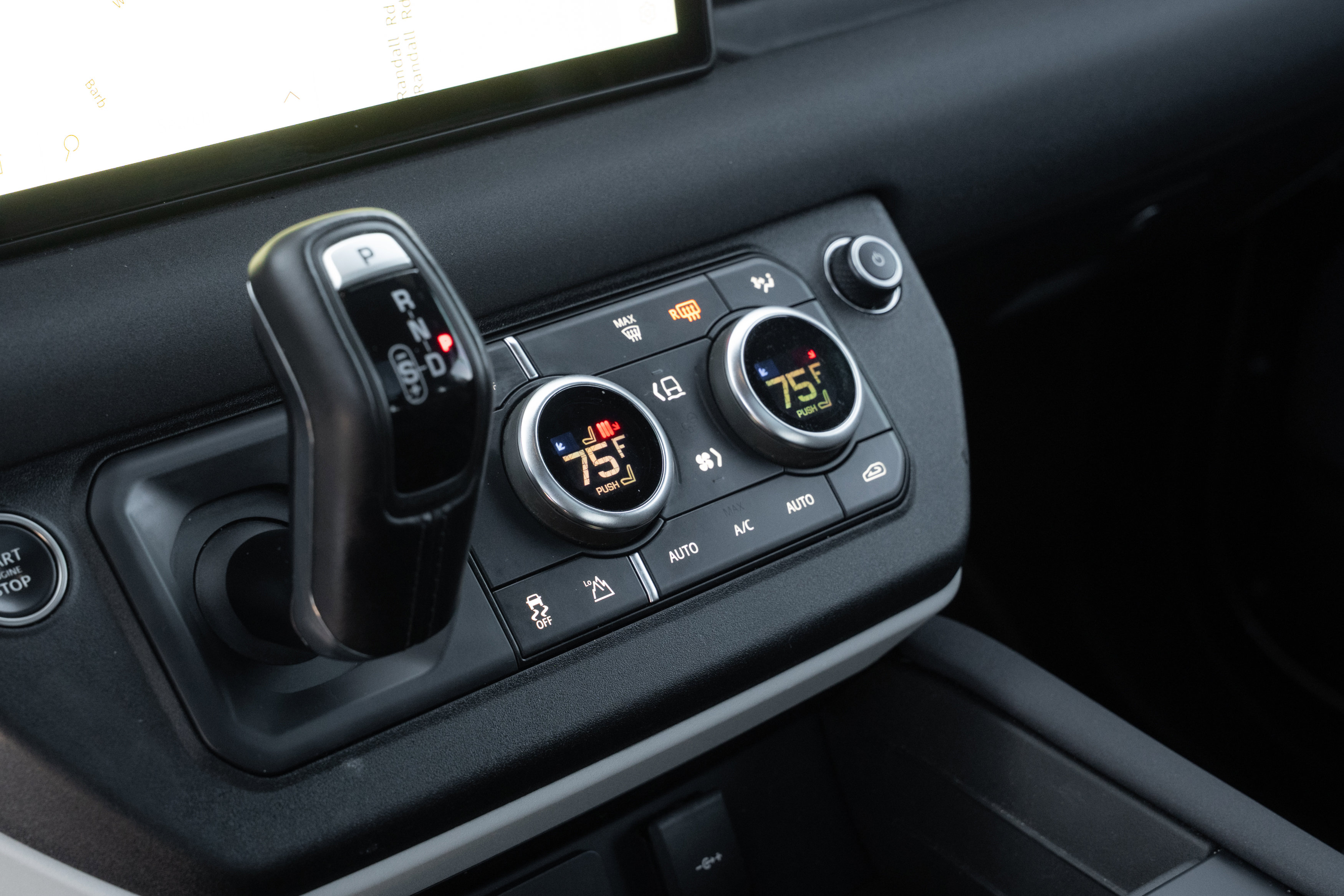 Used 2023 Land Rover Defender 90 X-Dynamic SE image 14