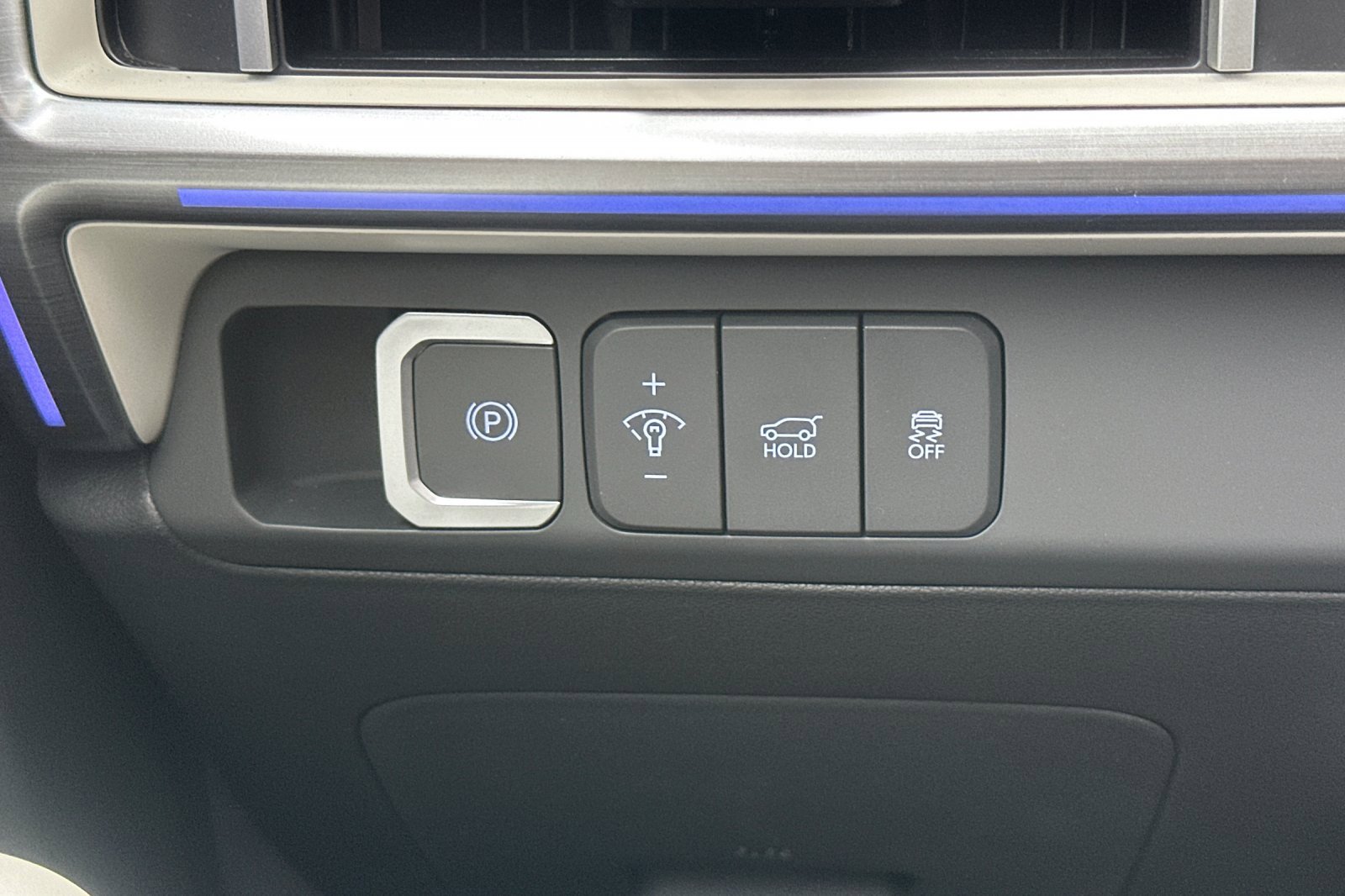 Used 2025 Hyundai Santa Fe Limited image 41