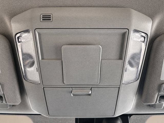 Used 2018 Toyota Tundra SR5 w/ SR5 Upgrade Package RWD image 16