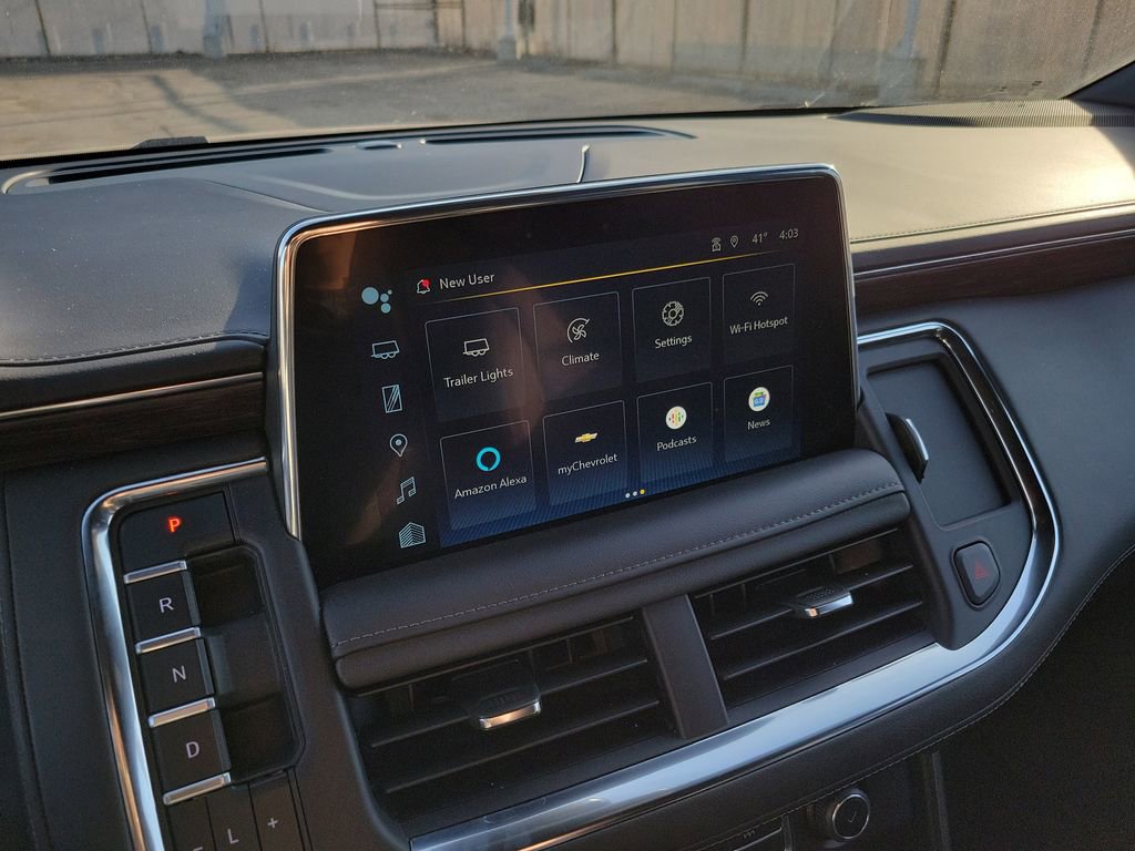 Used 2024 Chevrolet Suburban LT image 32